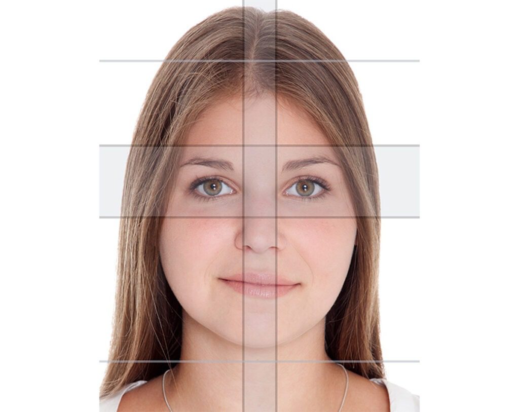 Passfoto von einem Mädchen im Selfie Fotostudio